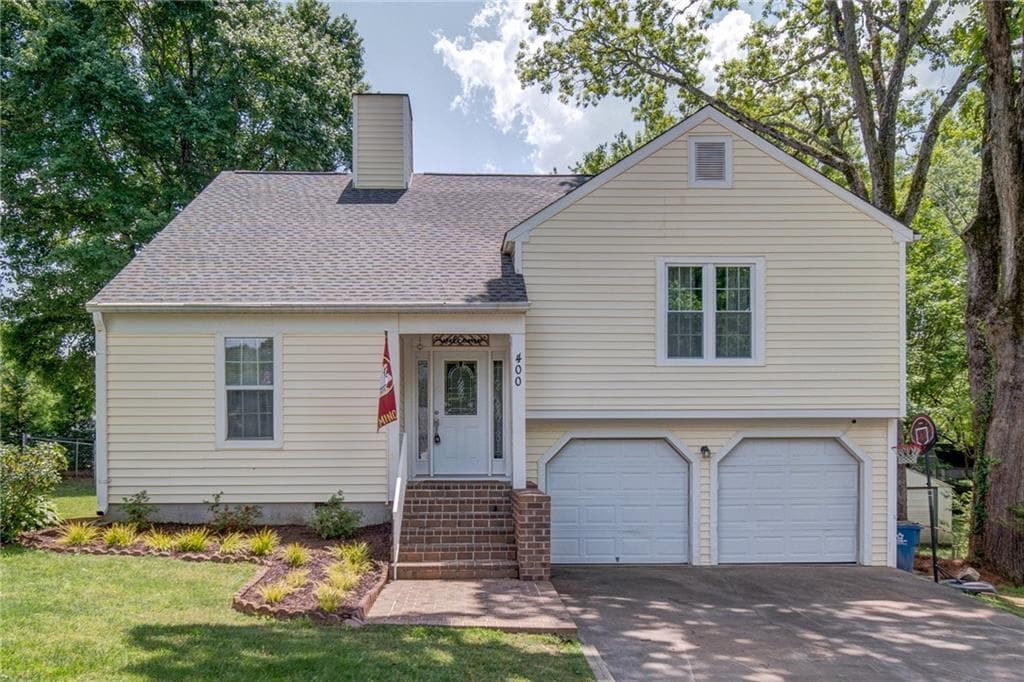 400 Poplar Glen Court, Johns Creek, GA 30022 — most recent listing photo