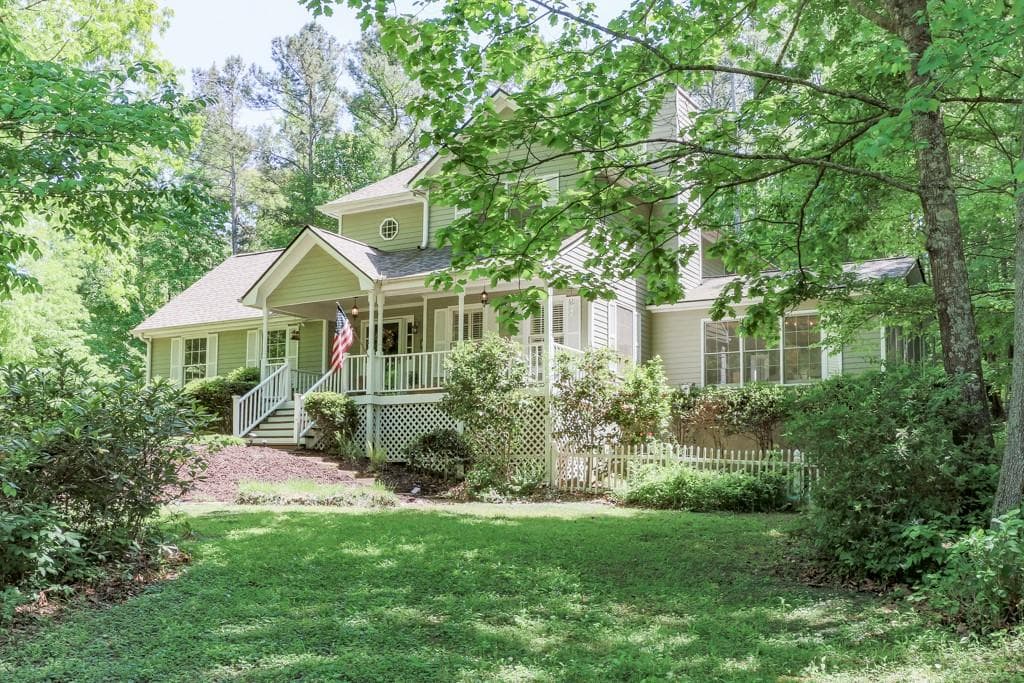 3 bedroom, 3 bathroom, 2,254 sq ft single family residence sold at 30 Cross Branches, Acworth, GA 30101