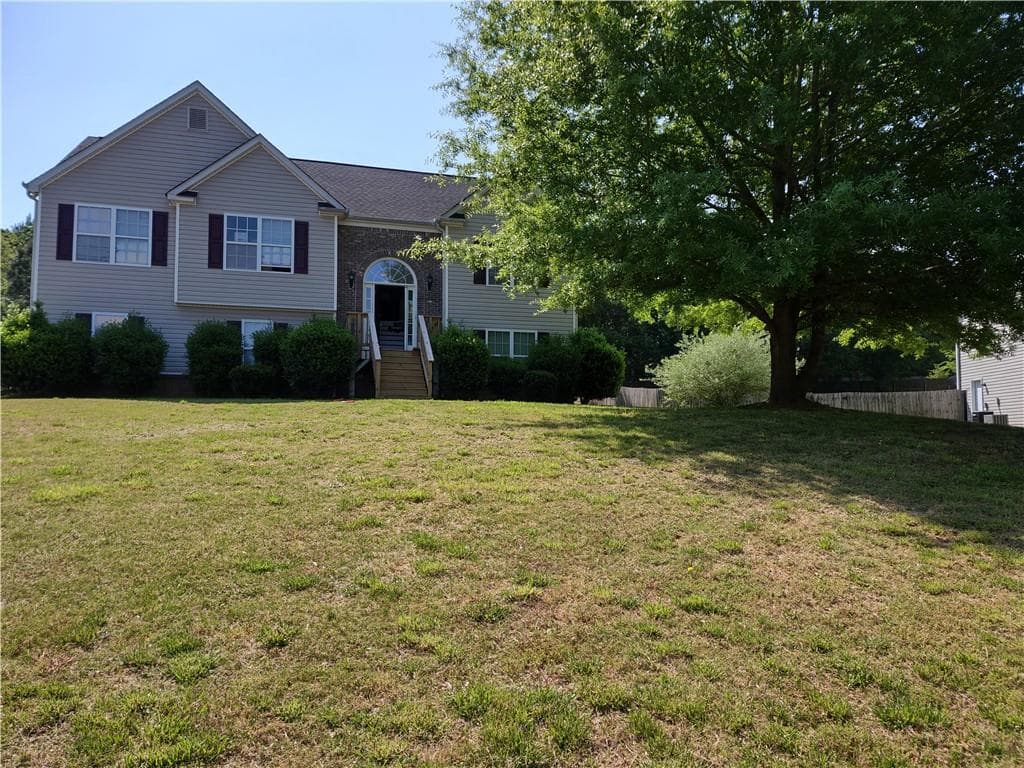 4 bedroom, 3 bathroom, 3,105 sq ft single family residence sold at 186 Jenna Lane, Dallas, GA 30157