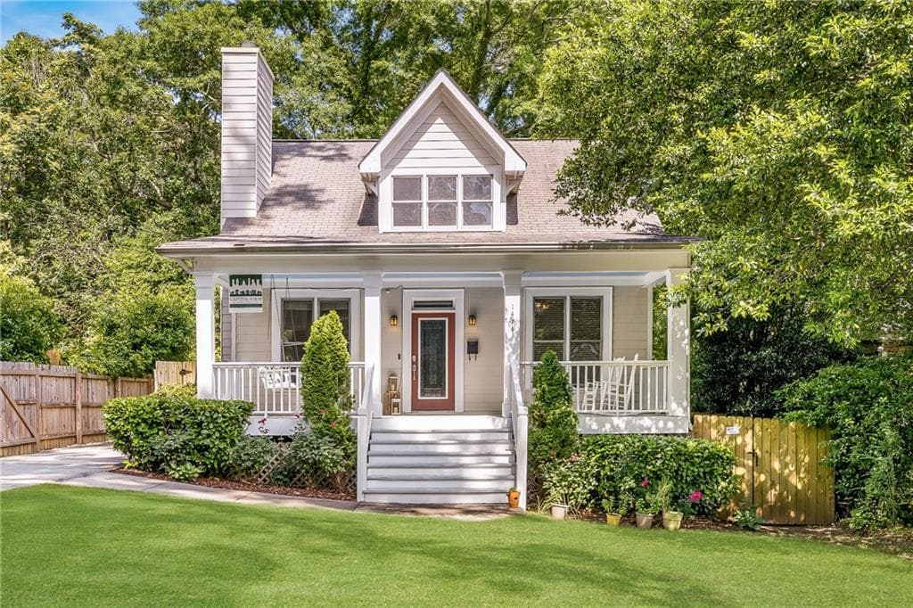 3 bedroom, 2 bathroom single family residence sold at 1474 Desoto Avenue, Atlanta, GA 30310