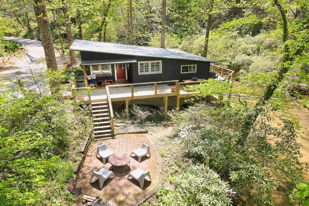 180 Shadyside Drive, Clayton, GA 30525 — most recent listing photo
