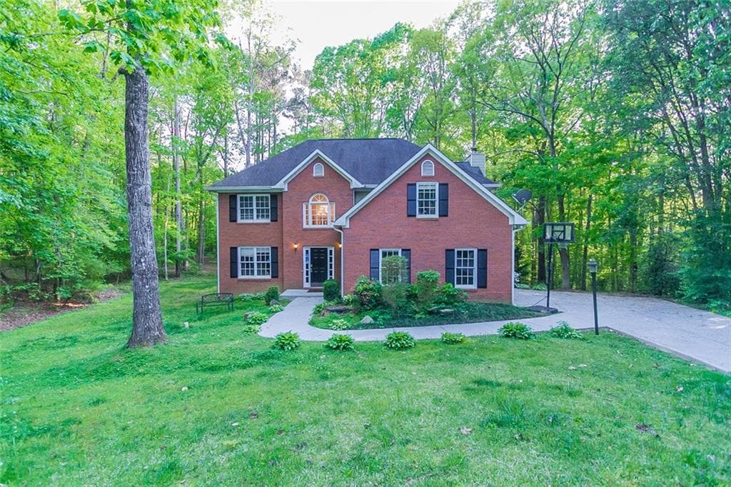 4 bedroom, 3 bathroom, 2,140 sq ft single family residence sold at 40 Due West Terrace, Dallas, GA 30157