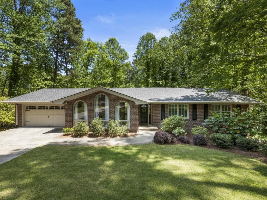 3 bedroom, 2 bathroom, 1,809 sq ft single family residence sold at 2635 Binghamton Drive, Atlanta, GA 30360