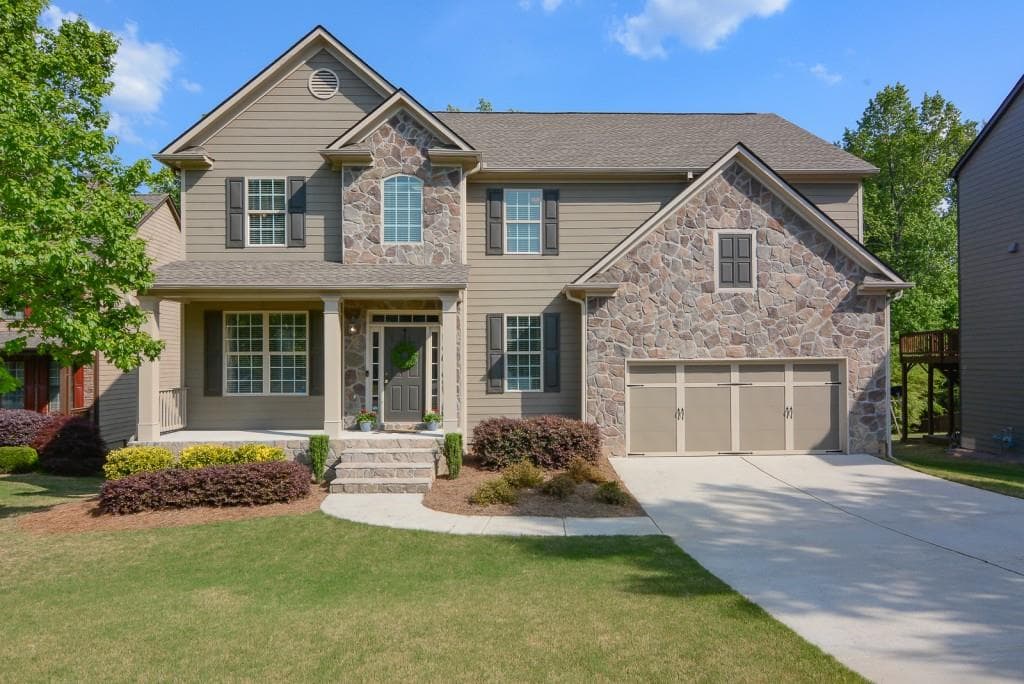 4 bedroom, 3 bathroom, 3,458 sq ft single family residence sold at 1709 Ammon Falls Court, Braselton, GA 30517