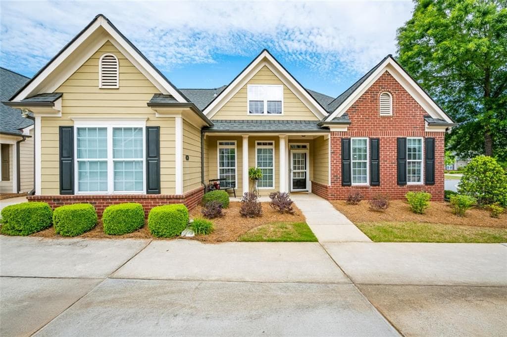 3 bedroom, 2 bathroom, 1,734 sq ft condominium sold at 1878 MANOR VIEW Circle 3, Acworth, GA 30101