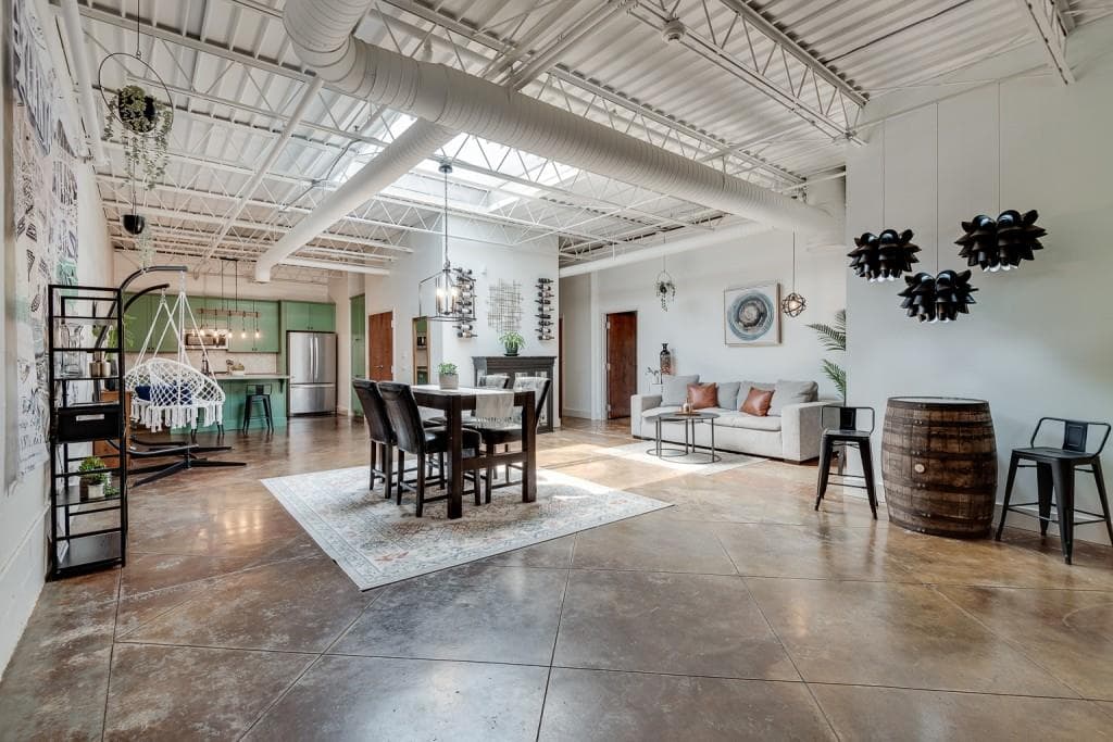 2 bedroom, 3 bathroom, 2,144 sq ft condominium sold at 1791 Harper Street J, Atlanta, GA 30318