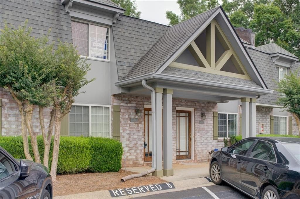 121 RONDAK Circle, Smyrna, GA 30080 — most recent listing photo