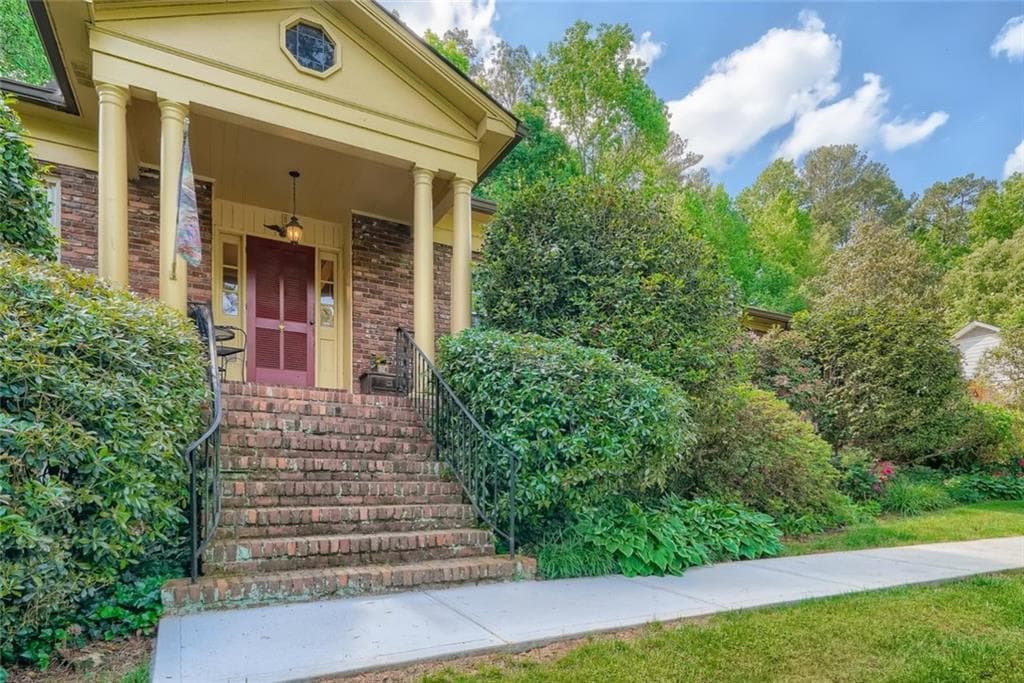 1067 Hess Drive, Avondale Estates, GA 30002 — most recent listing photo