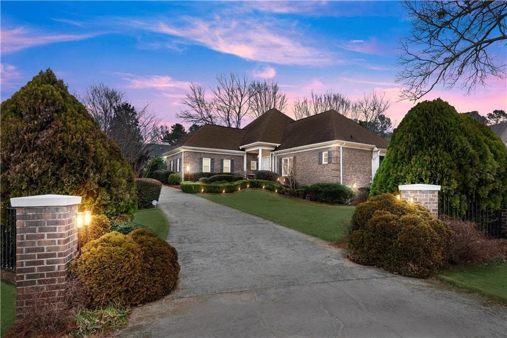 123 Atlanta Country Club Drive, Marietta, GA 30067 — most recent listing photo
