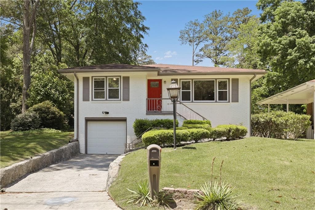 639 Lilla Drive, Atlanta, GA 30310 — most recent listing photo