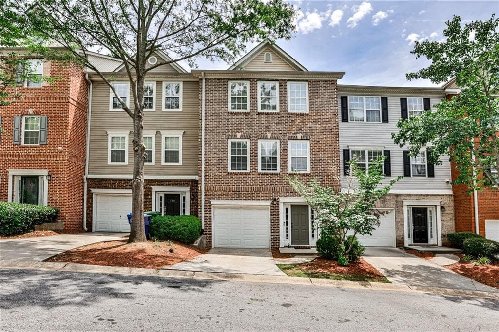 754 Celeste Lane, Atlanta, GA 30331 — most recent listing photo