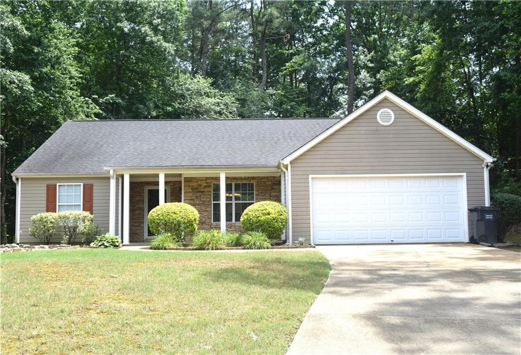 3 bedroom, 2 bathroom, 1,949 sq ft single family residence sold at 2827 ARMADA Lane, Dacula, GA 30019