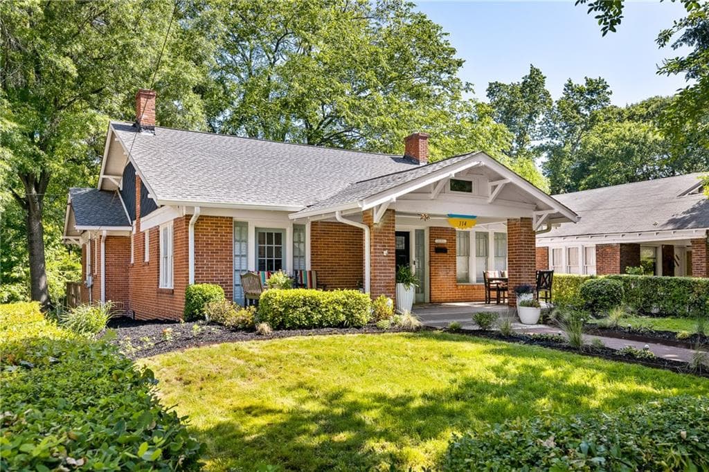 4 bedroom, 2 bathroom, 1,704 sq ft single family residence sold at 114 Atlanta Avenue, Atlanta, GA 30315