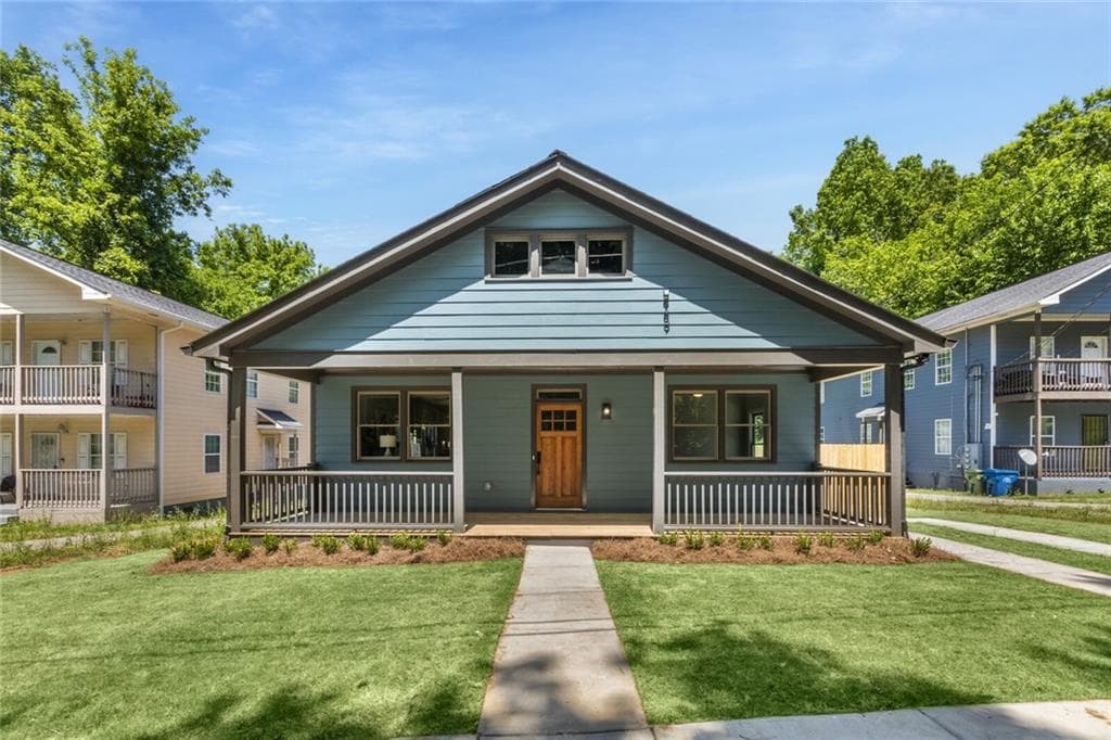 4 bedroom, 3 bathroom, 2,089 sq ft single family residence sold at 989 Dimmock Street, Atlanta, GA 30310