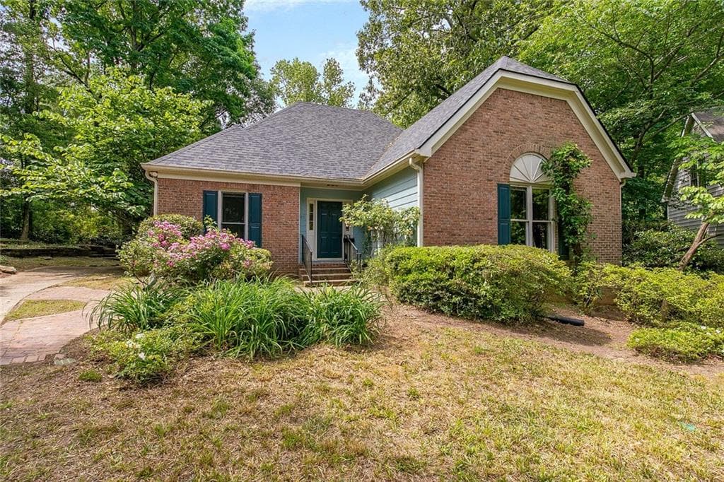 681 Oakledge Drive, Marietta, GA 30060 — most recent listing photo