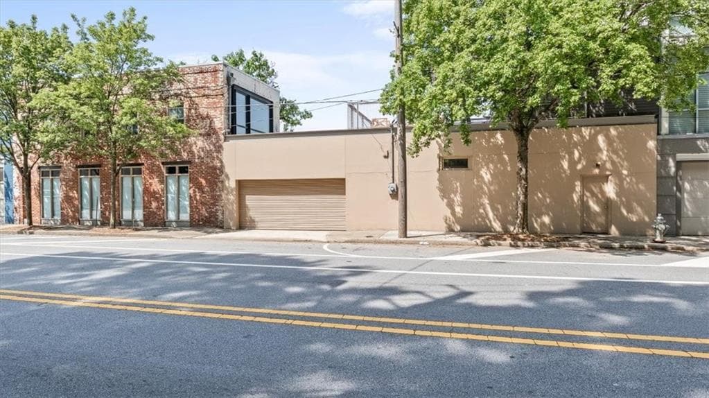 2 bedroom, 3 bathroom, 1,962 sq ft single family residence sold at 564 Marietta Street, Atlanta, GA 30313