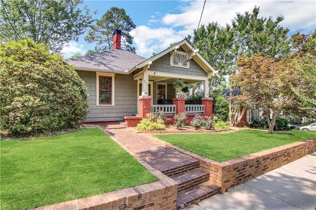 224 Greenwood Circle, Decatur, GA 30030 — most recent listing photo