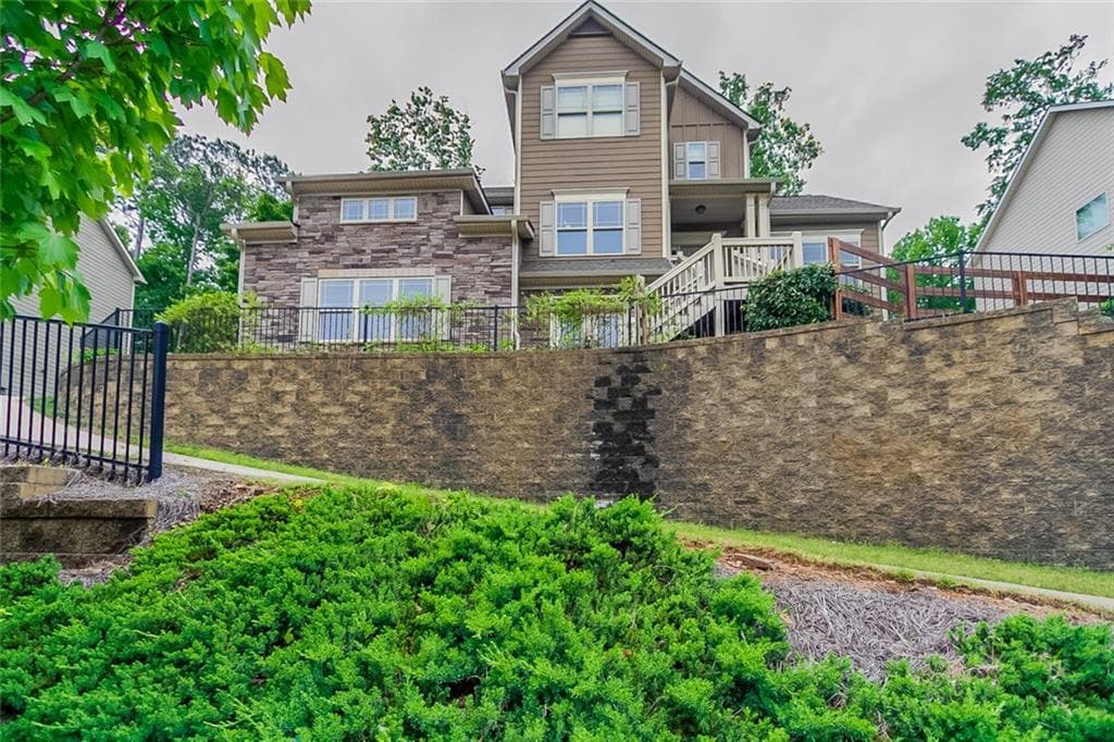 4 bedroom, 3 bathroom, 3,262 sq ft single family residence sold at 820 Cranberry Trail, Roswell, GA 30076