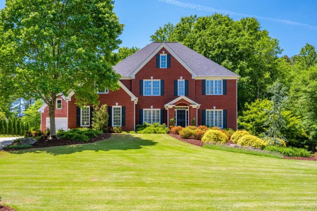 635 Woodstream Court, Roswell, GA 30075 — most recent listing photo