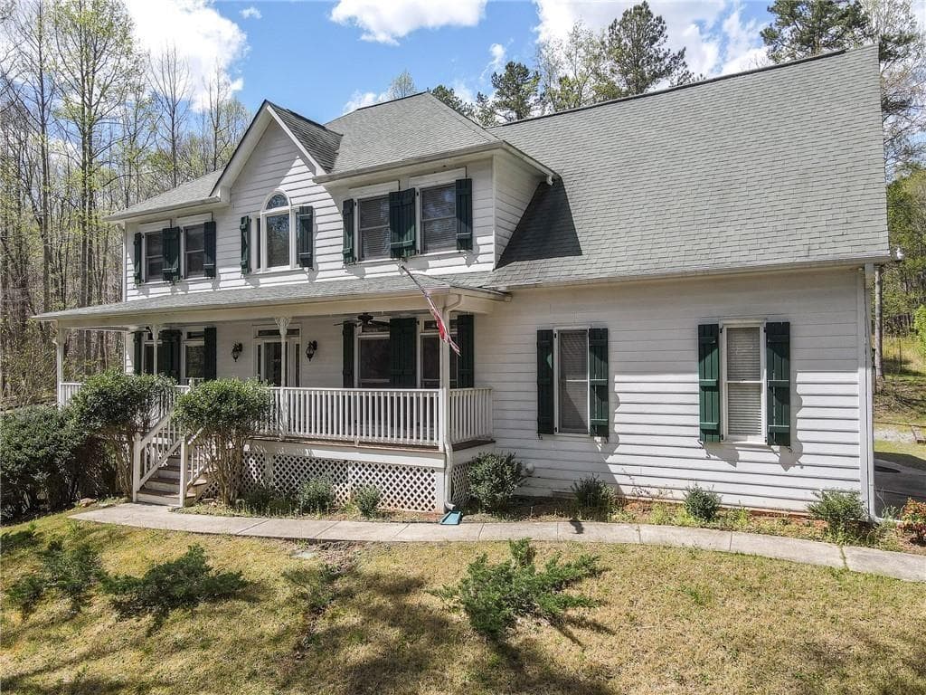 4 bedroom, 5 bathroom, 3,315 sq ft single family residence sold at 16020 Henderson Heights Dr, Milton, GA 30004