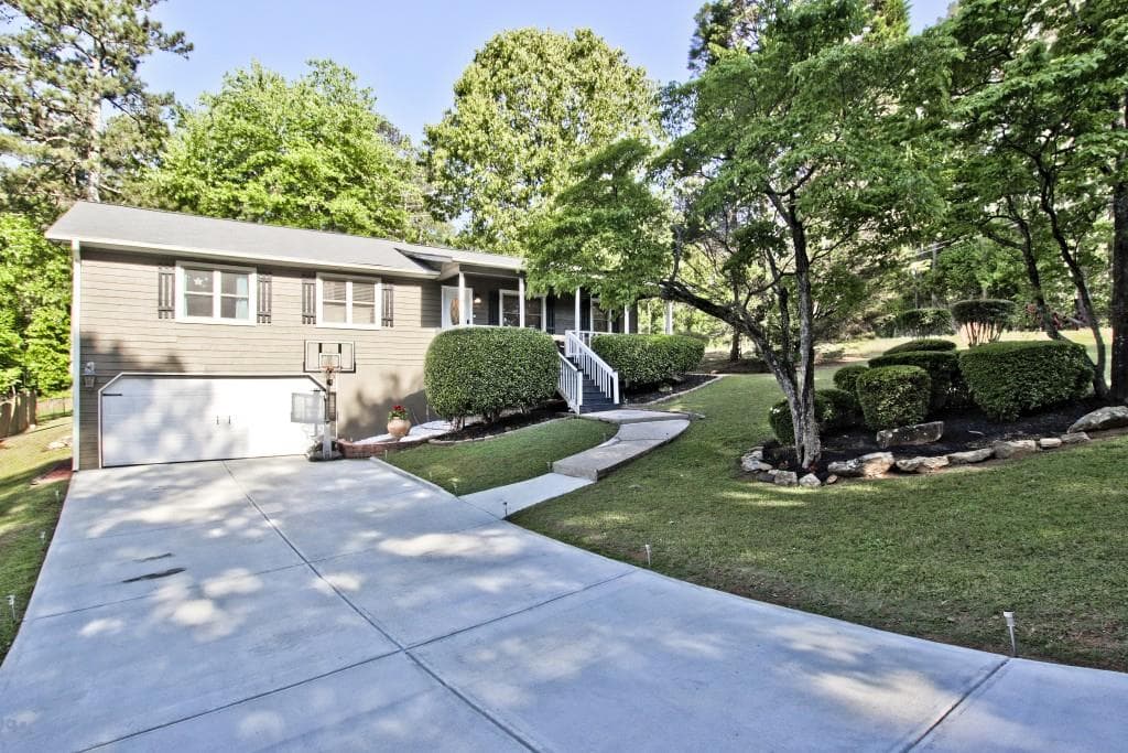 4700 Warrior Way, Mableton, GA 30126 — most recent listing photo