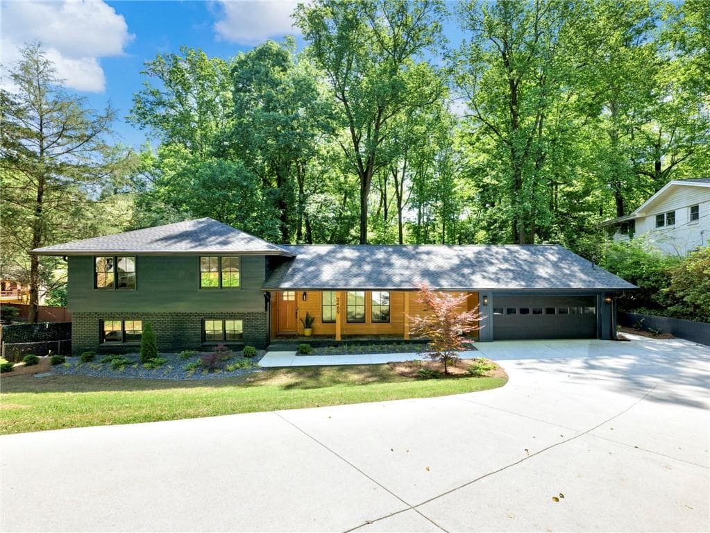 4 bedroom, 3 bathroom, 2,468 sq ft single family residence sold at 2489 King Arthur Circle, Atlanta, GA 30345
