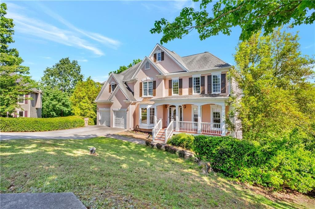 4 bedroom, 3 bathroom, 2,760 sq ft single family residence sold at 215 Creekside Park Drive, Alpharetta, GA 30022