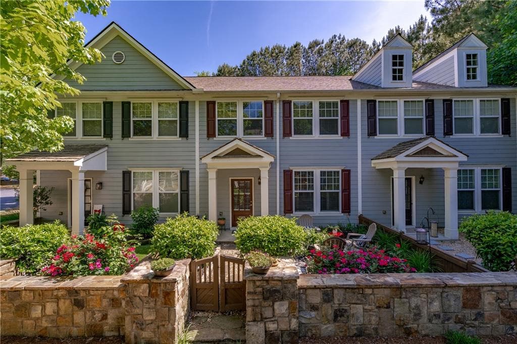 3 bedroom, 3 bathroom, 1,596 sq ft townhouse sold at 243 River Green Avenue, Canton, GA 30114