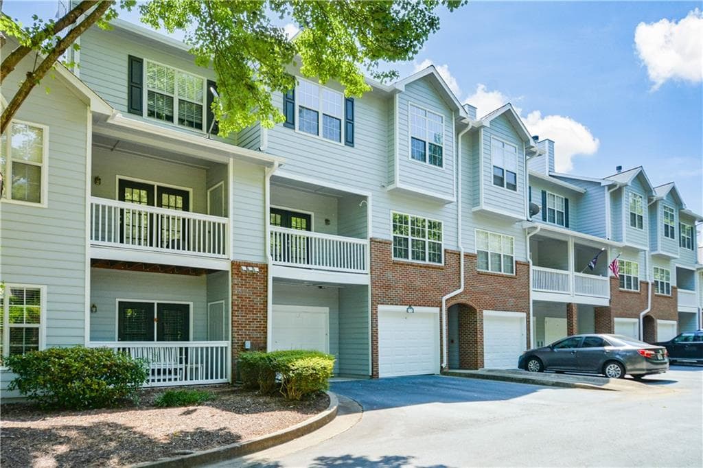 1312 Vinings Forest Lane, Smyrna, GA 30080 — most recent listing photo