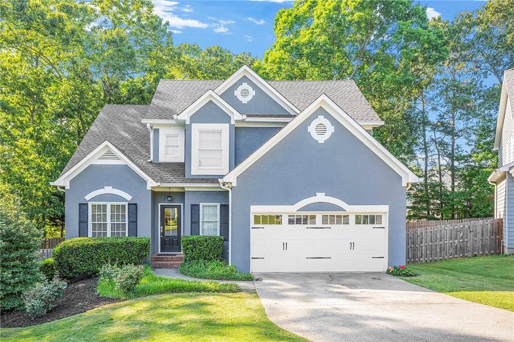 4 bedroom, 3 bathroom, 2,380 sq ft single family residence sold at 3085 Ivey Oaks Lane, Roswell, GA 30076