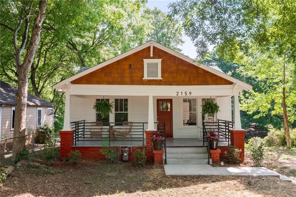 3 bedroom, 2 bathroom, 1,092 sq ft single family residence sold at 2159 Main Street, Atlanta, GA 30318