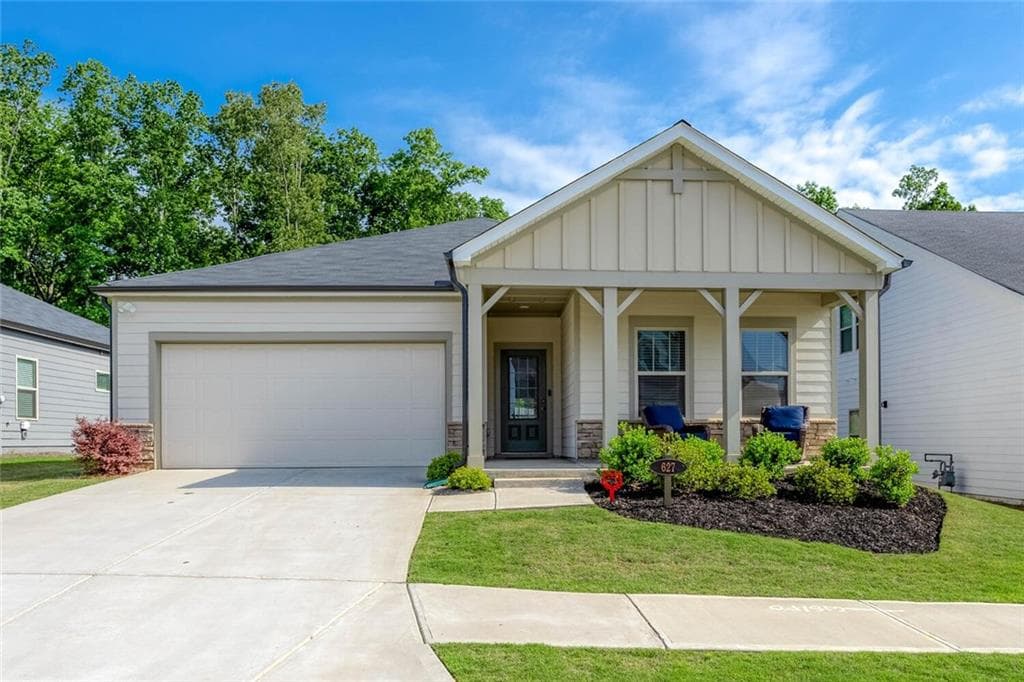 3 bedroom, 2 bathroom, 1,926 sq ft single family residence sold at 627 Valdosta Drive, Canton, GA 30114