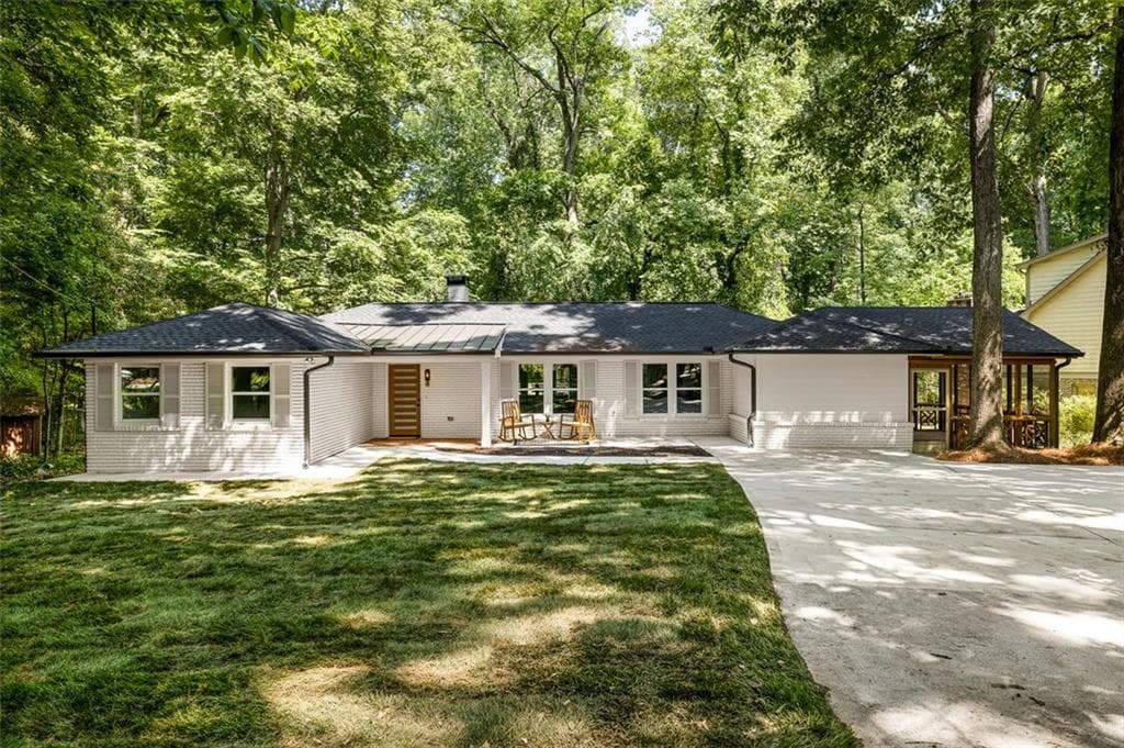 2174 AZALEA Circle, Decatur, GA 30033 — most recent listing photo