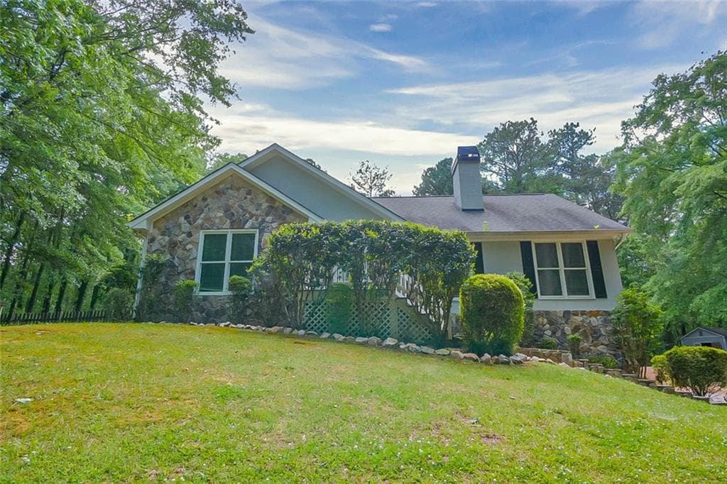 110 Woodmoor Drive, Newnan, GA 30263 — most recent listing photo
