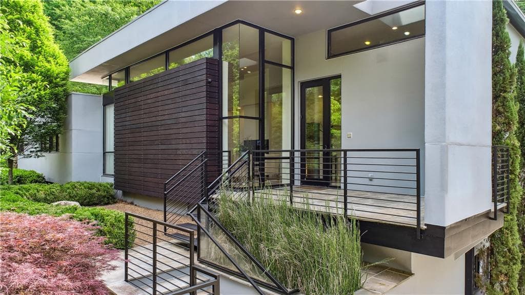 961 Castle Falls Drive, Atlanta, GA 30329 — most recent listing photo