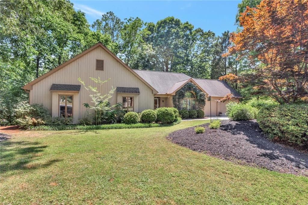 4 bedroom, 4 bathroom, 4,122 sq ft single family residence sold at 8575 Haven Wood Trail, Roswell, GA 30076
