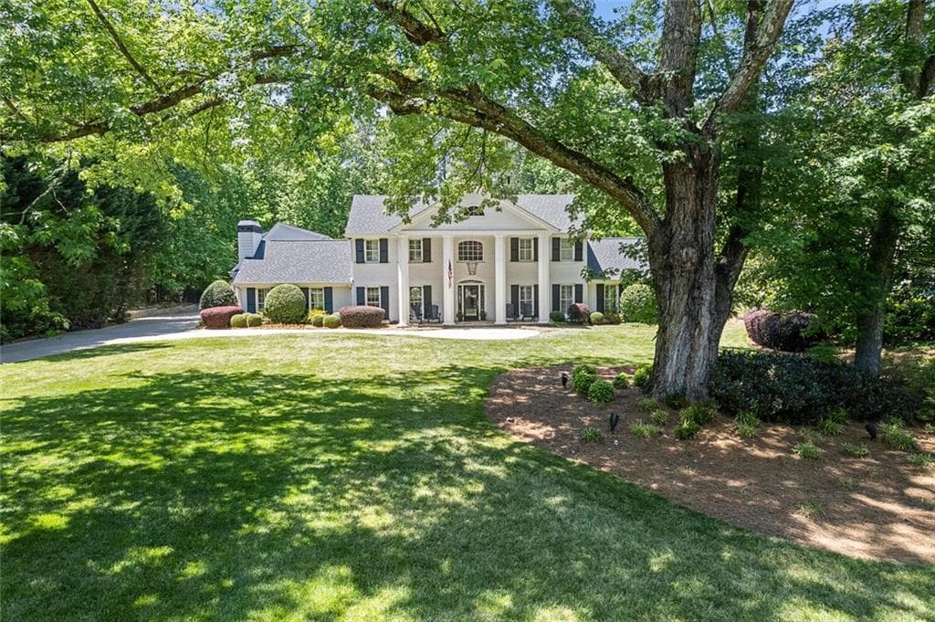2979 Spalding Drive, Sandy Springs, GA 30350 — most recent listing photo