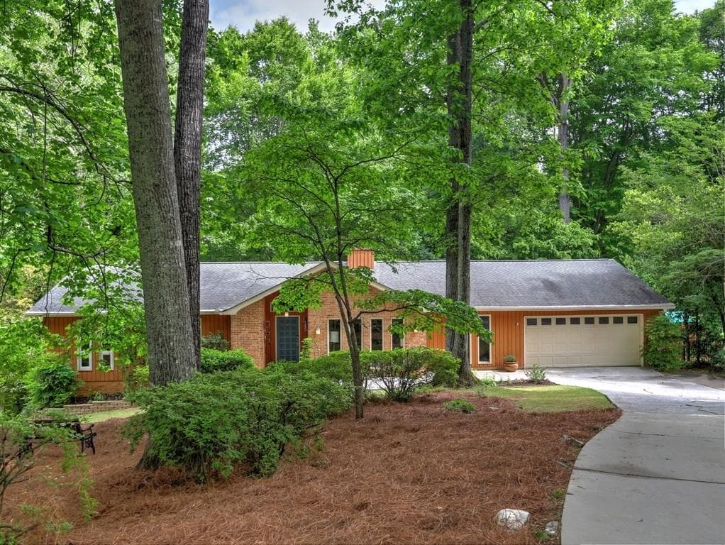 880 High Green Court, Marietta, GA 30068 — most recent listing photo