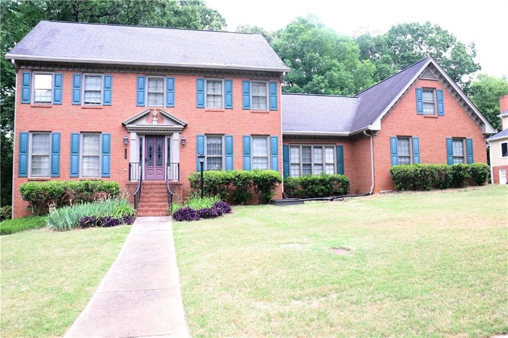 4 bedroom, 3 bathroom, 3,307 sq ft single family residence sold at 2840 BROOKSIDE Run, Snellville, GA 30078