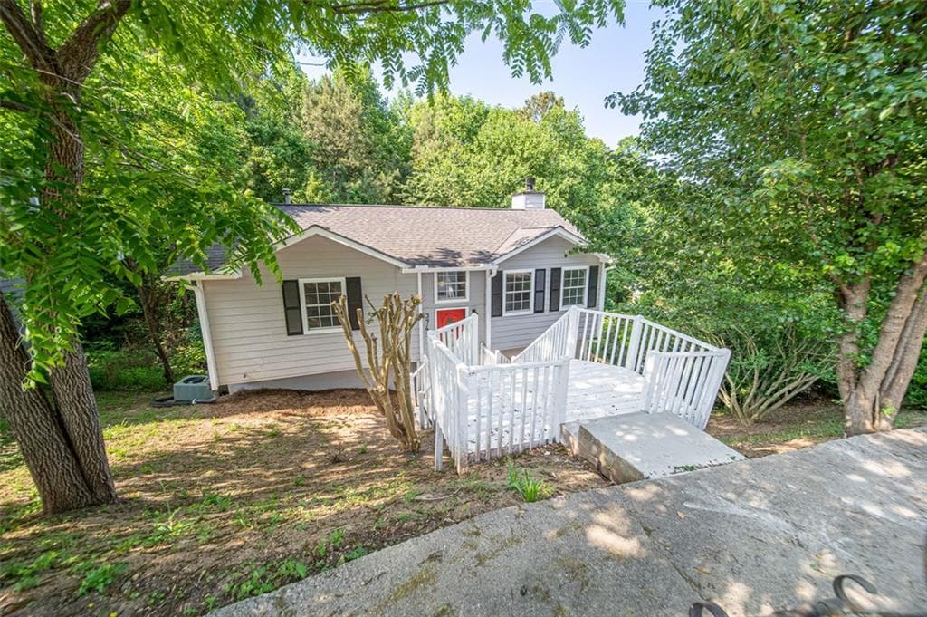3 bedroom, 2 bathroom, 1,098 sq ft single family residence sold at 3745 CHEROKEE OVERLOOK Drive, Canton, GA 30115