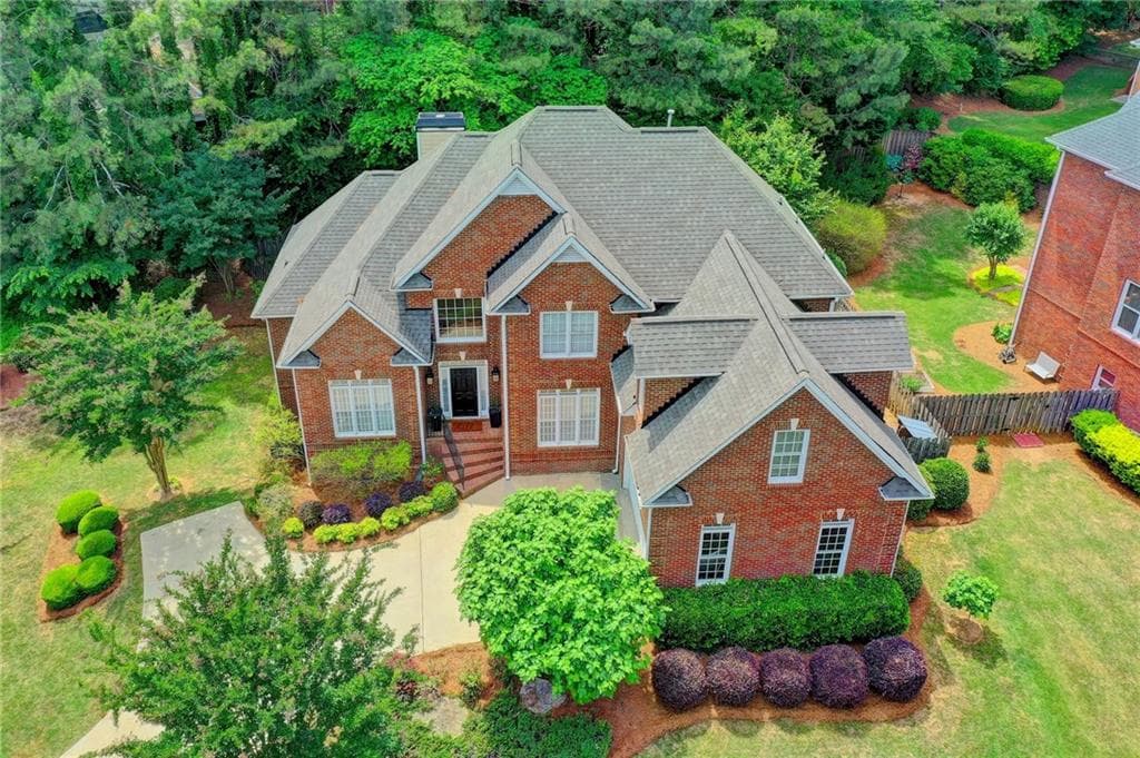 5 bedroom, 4 bathroom, 3,278 sq ft single family residence sold at 8530 Edwardton Drive, Roswell, GA 30076