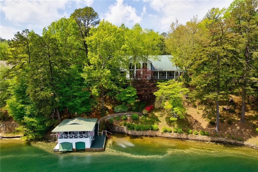 353 Ray Point Lane, Lakemont, GA 30552 — most recent listing photo