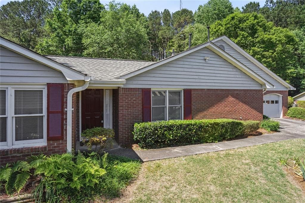 6314 Deerings Hollow, Peachtree Corners, GA 30092 — most recent listing photo
