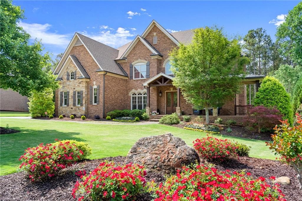 6 bedroom, 7 bathroom, 5,267 sq ft single family residence sold at 16700 Quayside Drive, Milton, GA 30004