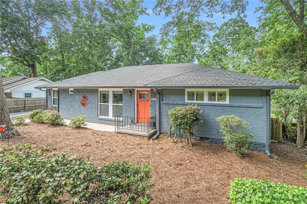 3 bedroom, 4 bathroom, 1,501 sq ft single family residence sold at 2692 Laurel Ridge Drive, Decatur, GA 30033
