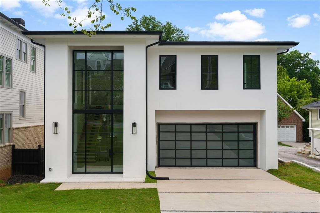 4 bedroom, 5 bathroom, 4,000 sq ft single family residence sold at 2931 Lookout Place, Atlanta, GA 30305