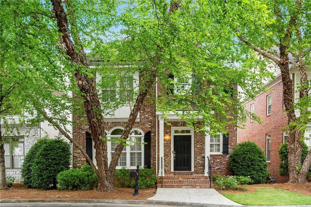 4 bedroom, 4 bathroom, 3,586 sq ft single family residence sold at 2694 Lenox Road NE Unit #3, Atlanta, GA 30324