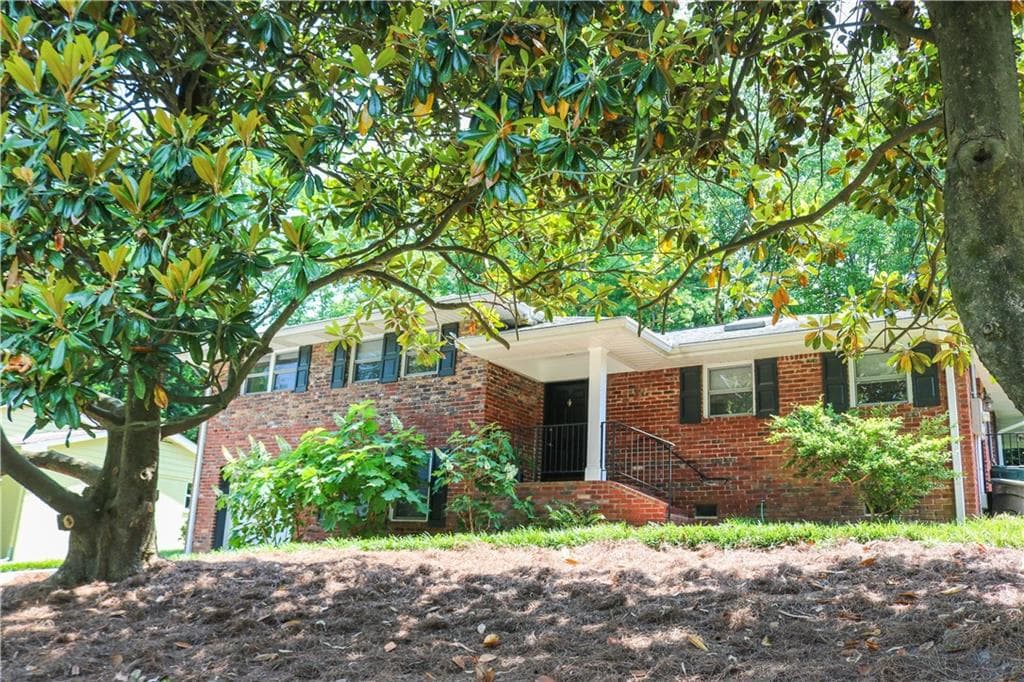 3 bedroom, 2 bathroom, 1,961 sq ft single family residence sold at 893 N Superior Avenue, Decatur, GA 30033