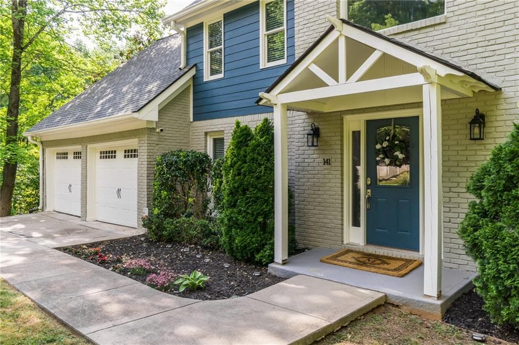 4 bedroom, 3 bathroom, 3,277 sq ft single family residence sold at 141 Shadowlake Lane, Marietta, GA 30067