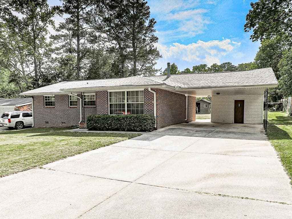 512 Pine Ridge Trail, Marietta, GA 30067 — most recent listing photo